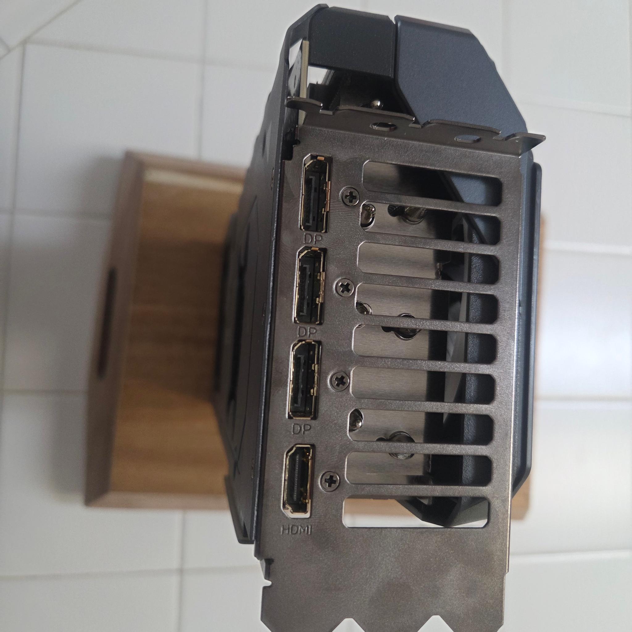 GIGABYTE GeForce RTX 5080 GAMING OC 16G