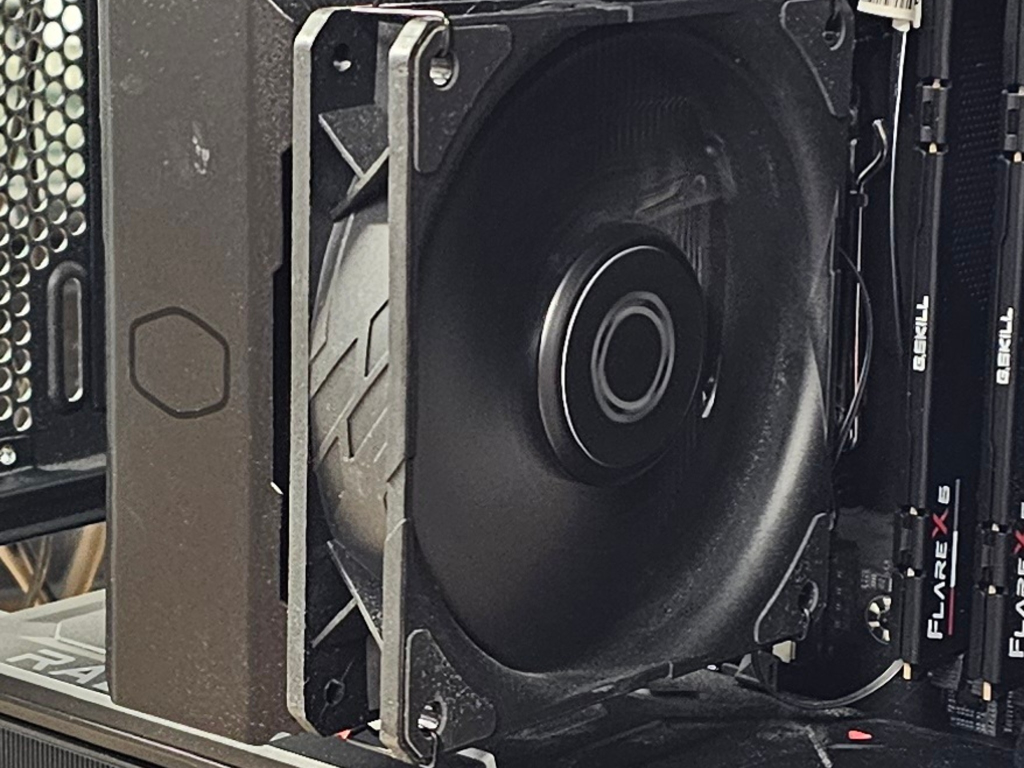 CPU Air Cooler with Copper Heat Pipes and Black Shroud for AMD AM5