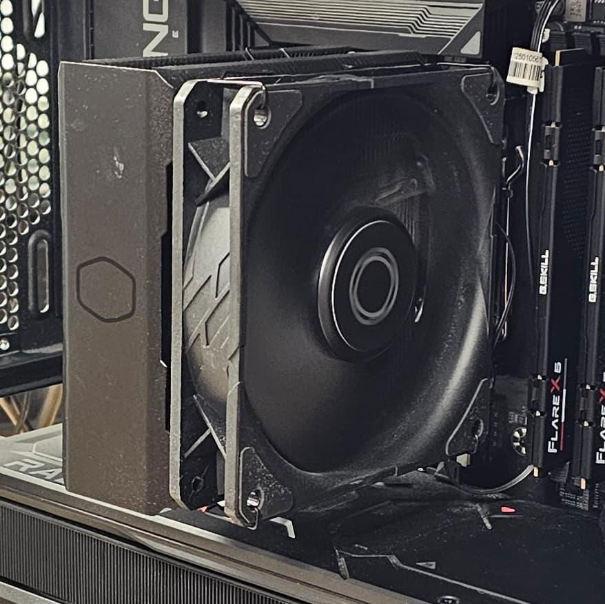 CPU Air Cooler with Copper Heat Pipes and Black Shroud for AMD AM5
