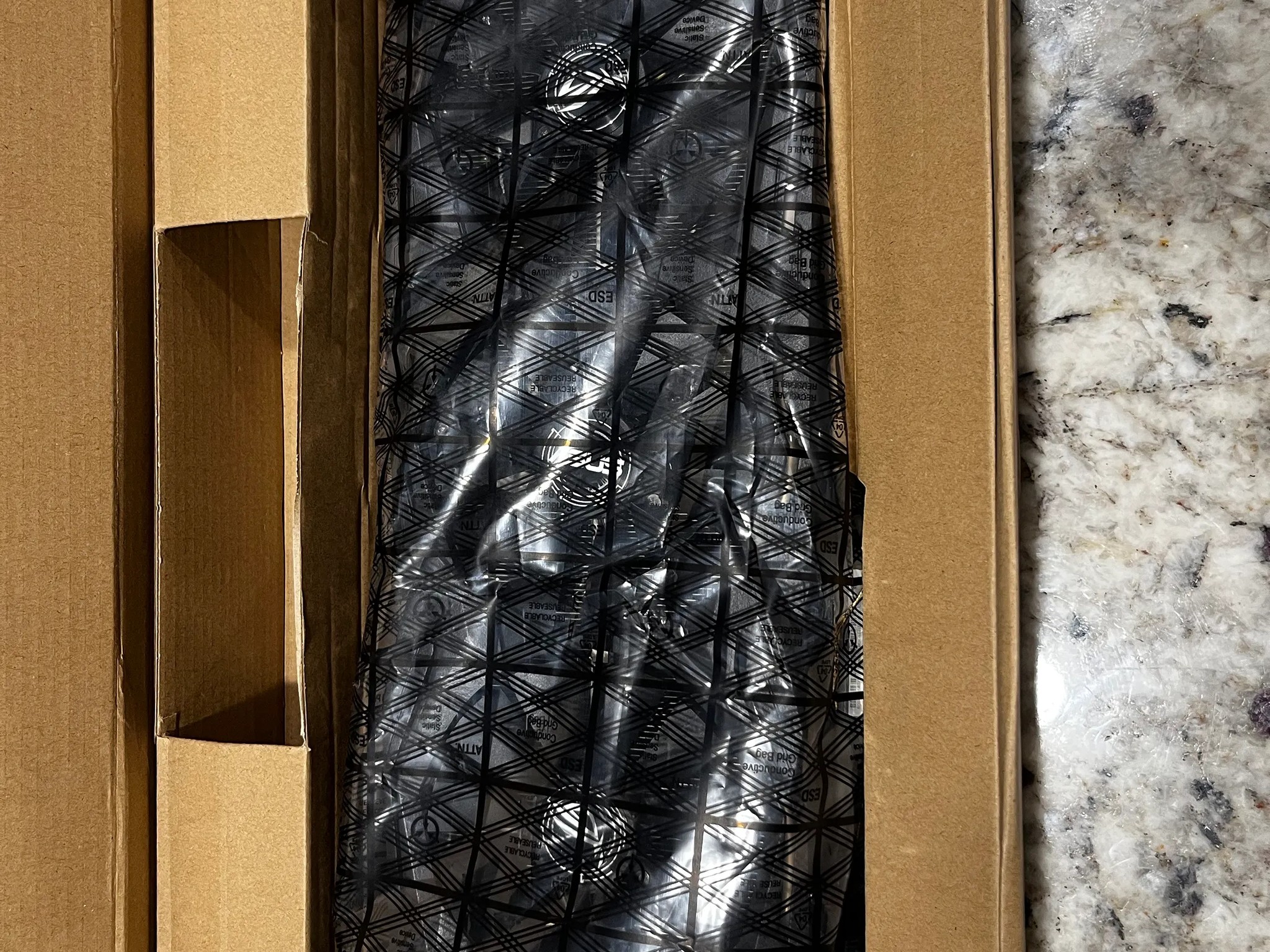 Asus ROG STRIX GAMING GeForce RTX 2070 8 GB Video Card