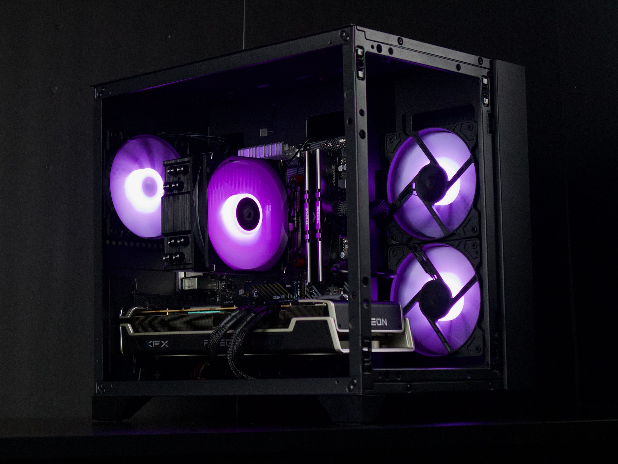 💜 🖤💜 RX 6700 XT ⚫ Ryzen 5 5600 🟣 32GB RAM ⚫ 1TB NVMe