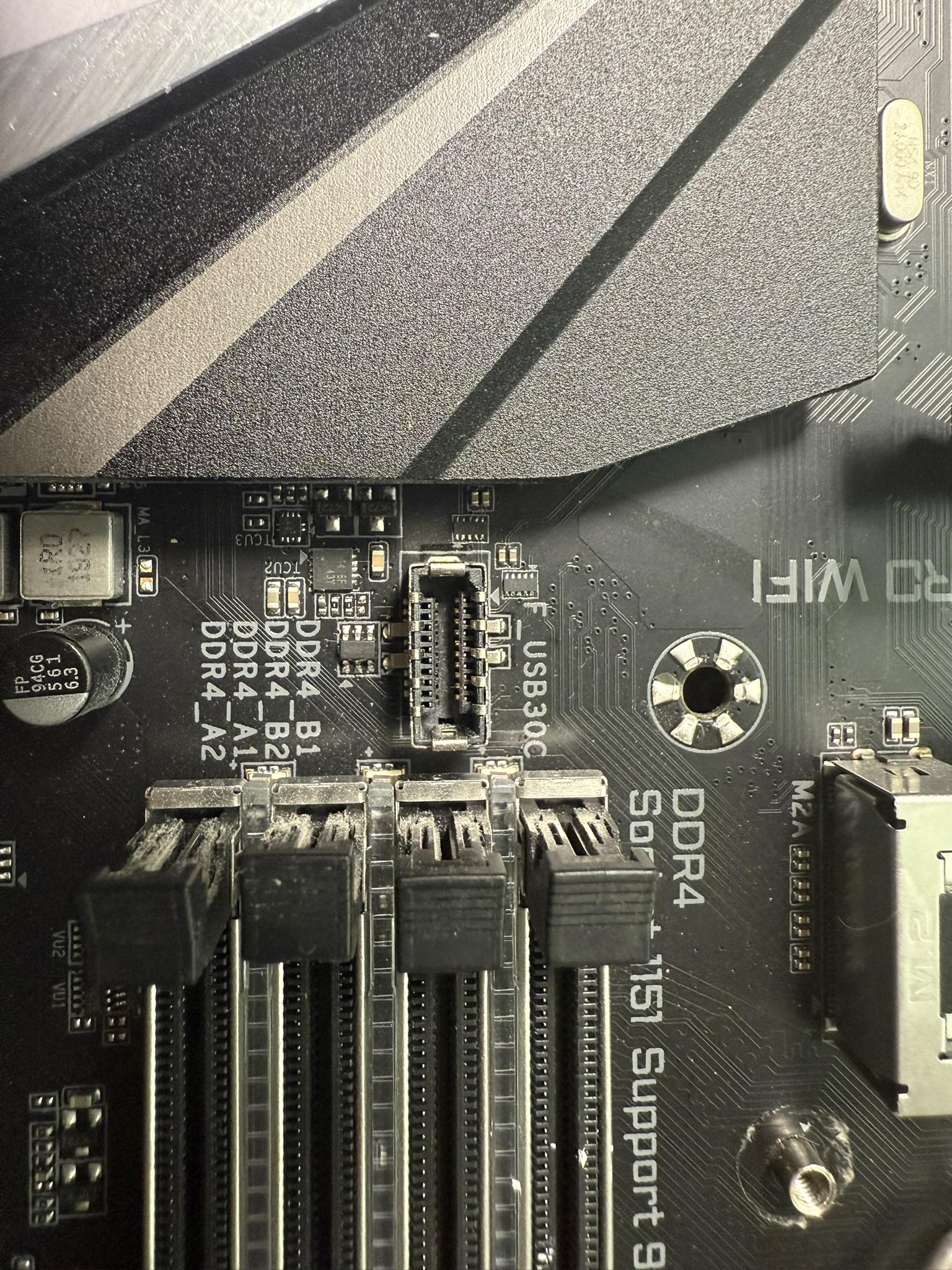 Gigabyte Z390 Aorus Pro WiFi w/i5 9600K