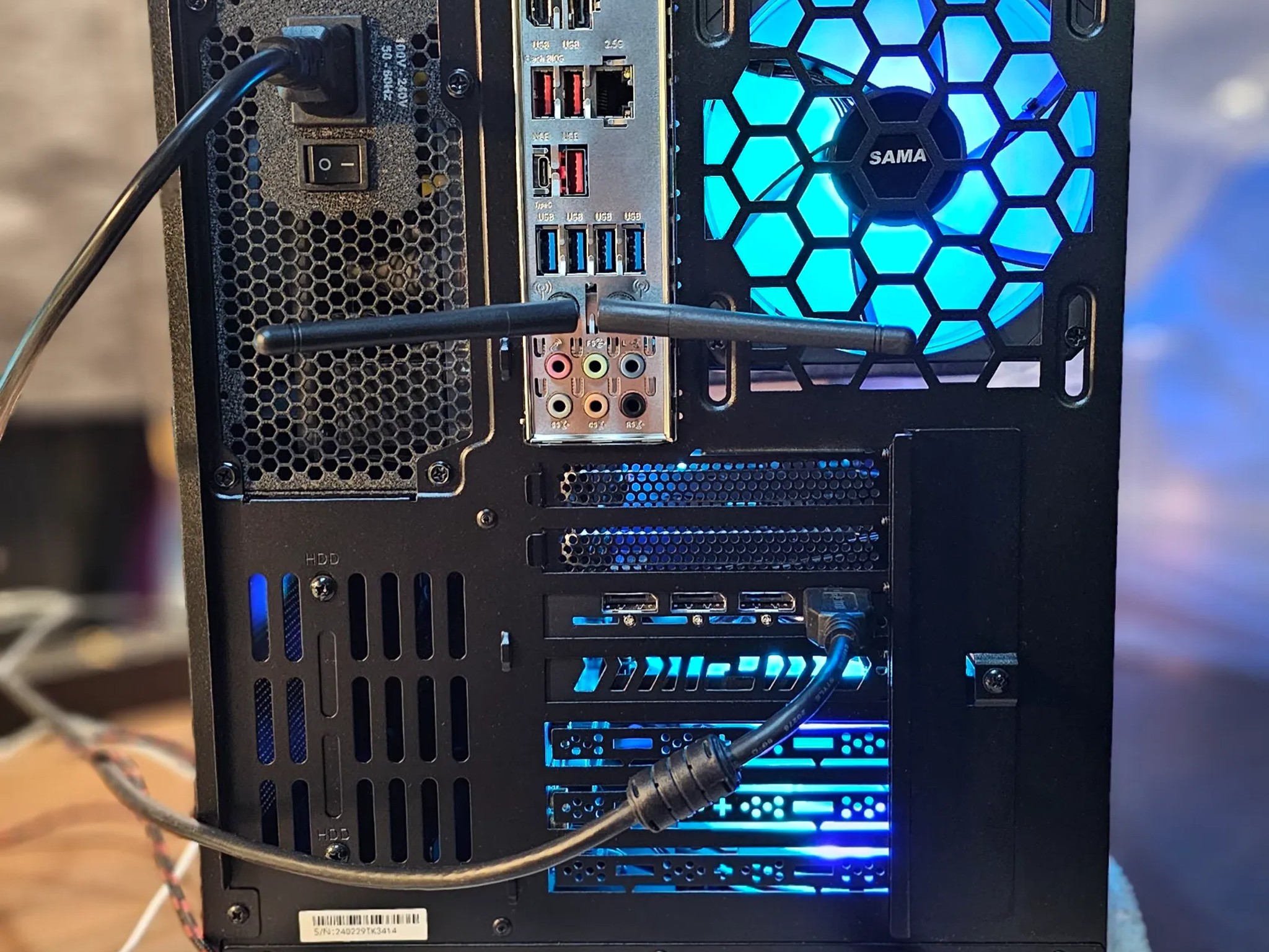 🐺HELLHOUND🐺| 1440P/4K | RX 7800XT | RYZEN 7600X | 32GB DDR5 | GAMING PC - (NEW IN BOX) $1499