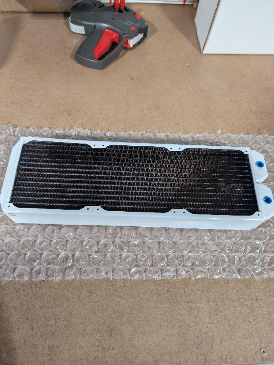 Alphacool NexXxoS UT60 Full Copper 420mm Radiator | White Special Edition (14208