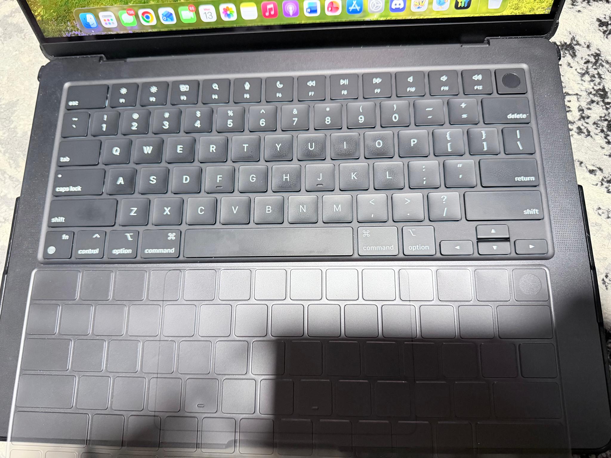 MacBook Pro M3 Pro - 18GB RAM - 512GB SSD - 14 inch - Black