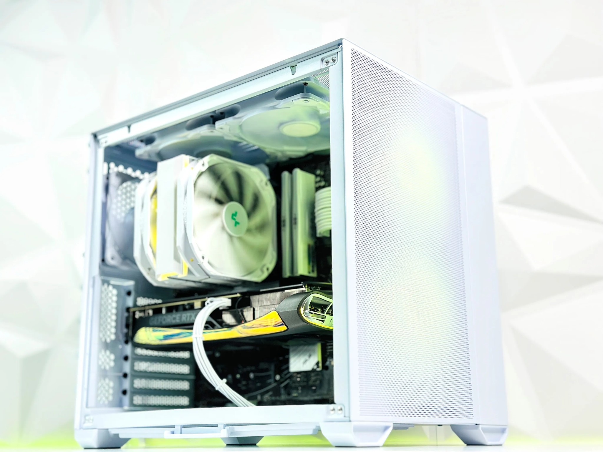 👑🍄Gaming PC❇️Nvidia RTX 4070 12GB❇️AMD Ryzen 5 7500F❇️32GB DDR5 Ram❇️1TB NVME SSD