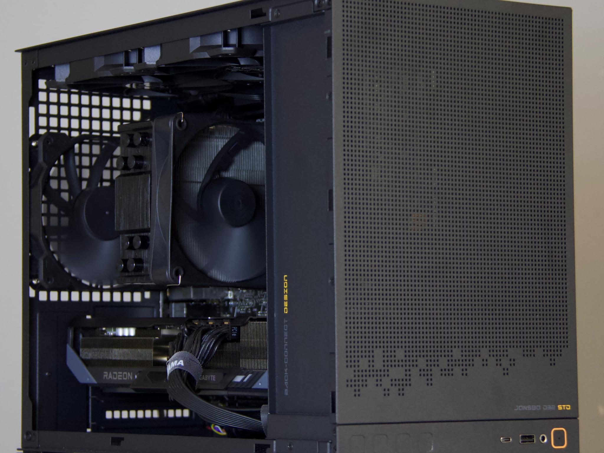 StealthForce X – Ryzen 7 7800X3D | RX 9070 XT | Max Performance | No RGB