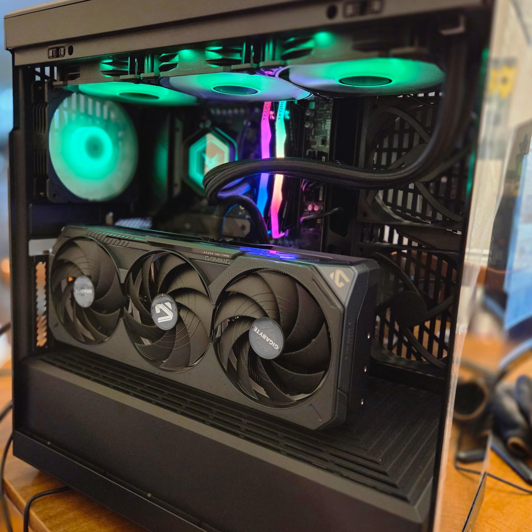 GeForce RTX 5070 Ti Custom Gaming PC - Ryzen 7 7700X