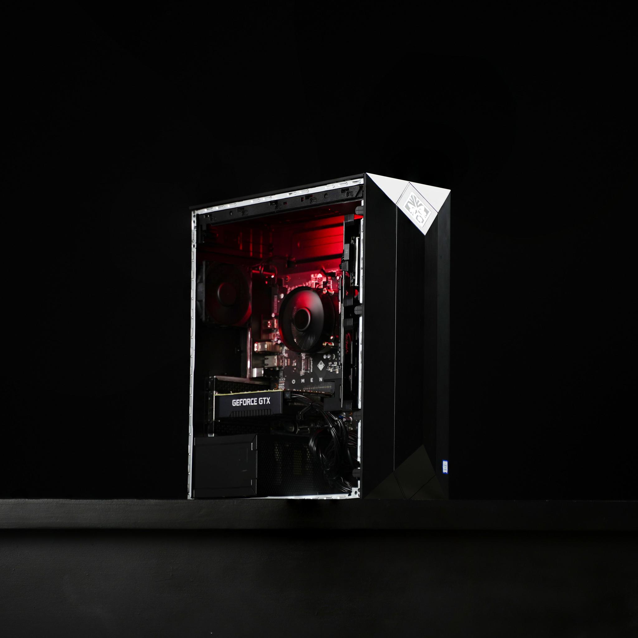 \ NA-00 / GTX 1660 Ti Intel Core i5 9400F .7TB Windows 11 16GB Gaming PC