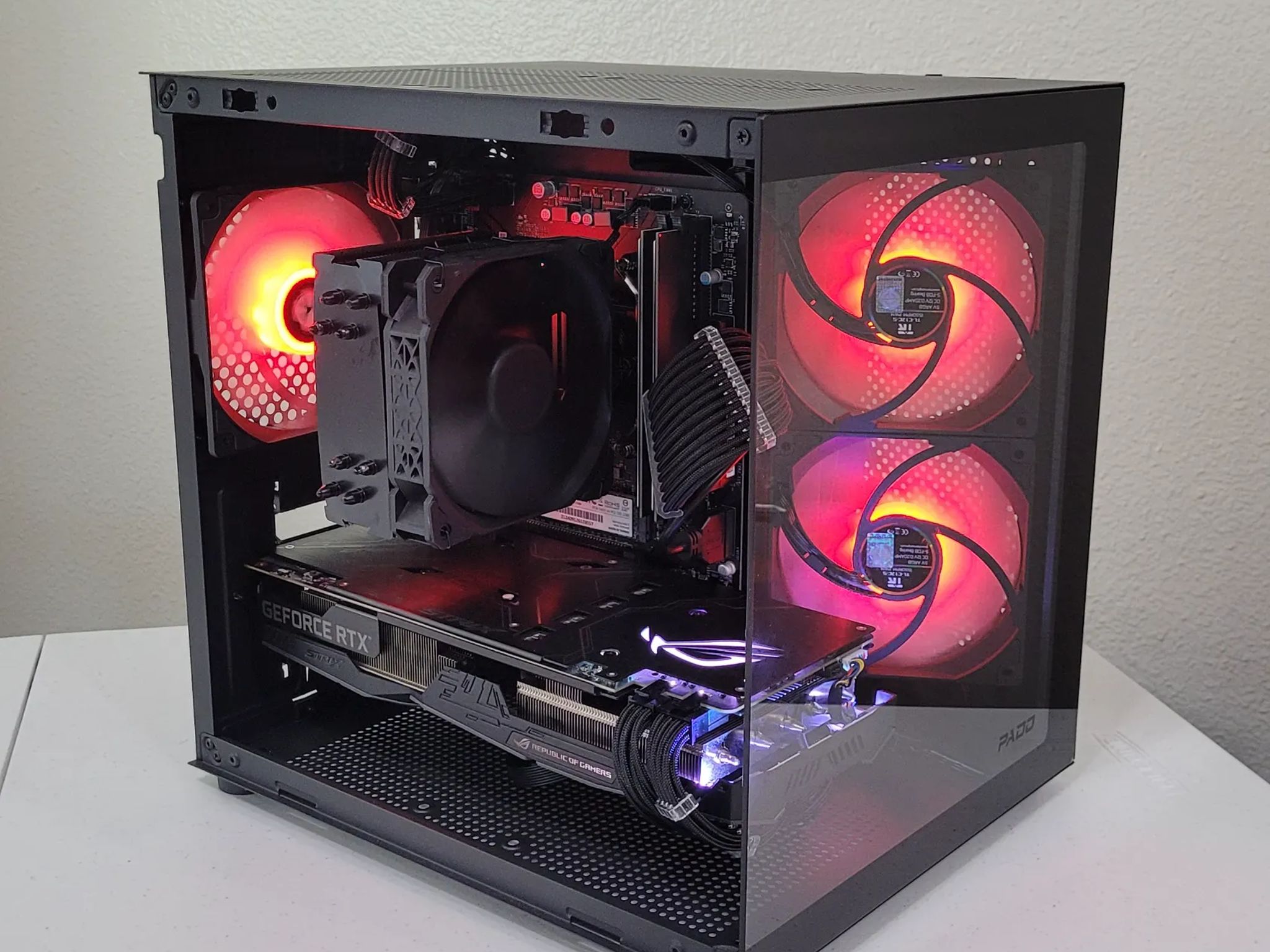 Black Gaming PC (Ryzen 5 2600X + RTX 2060 + 16GB RAM + 1TB SSD + Wifi)
