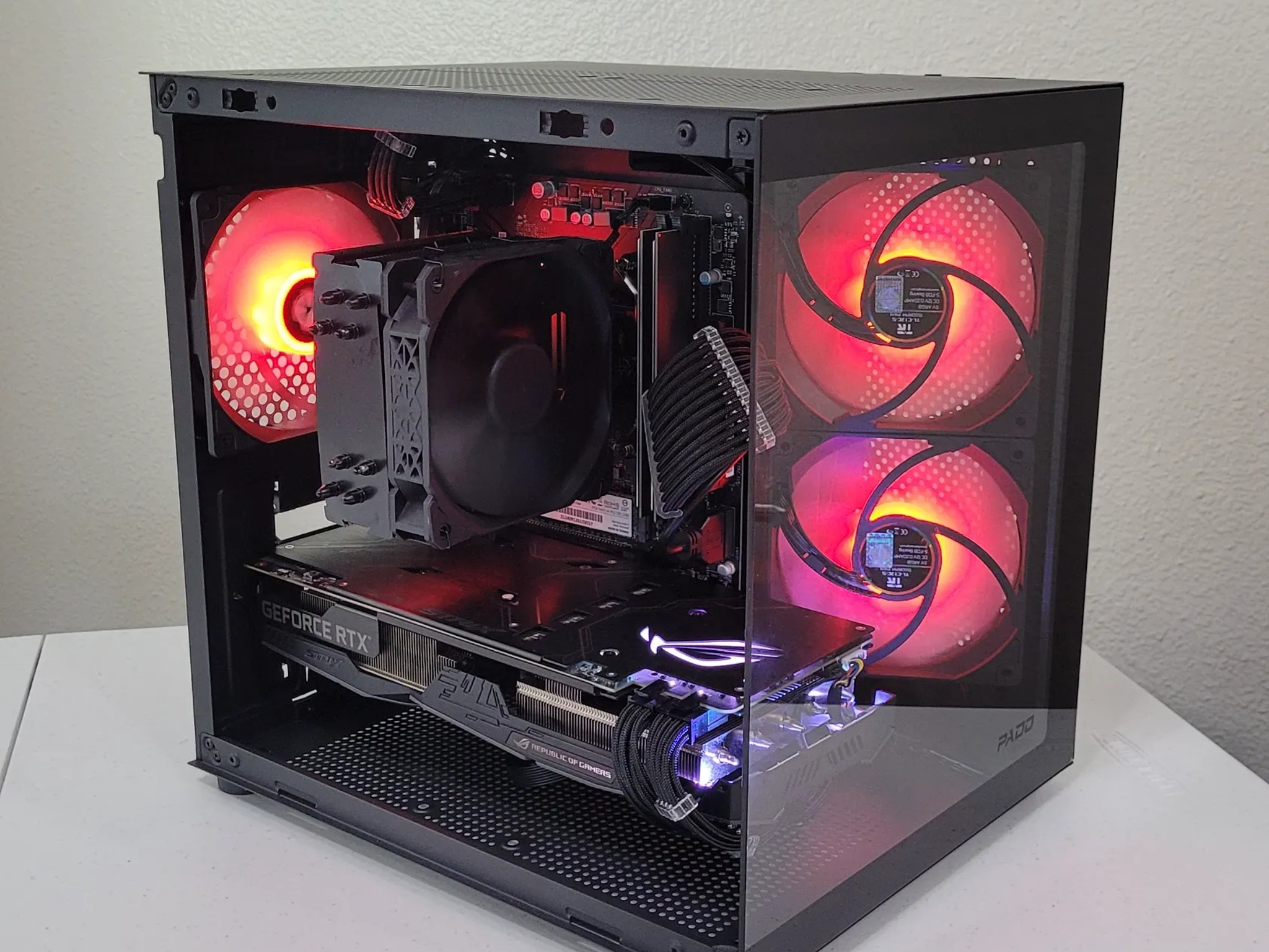 Black Gaming PC (Ryzen 5 2600X + RTX 2060 + 16GB RAM + 1TB SSD + Wifi)