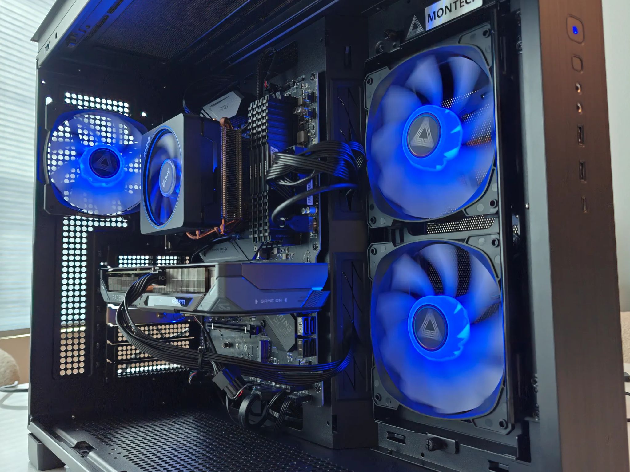 1440P - 1080P - AMD Radeon RX 9060 XT 16GB - AMD Ryzen 7 5800 XT - 32GB RAM - 1TB SSD - ARGB