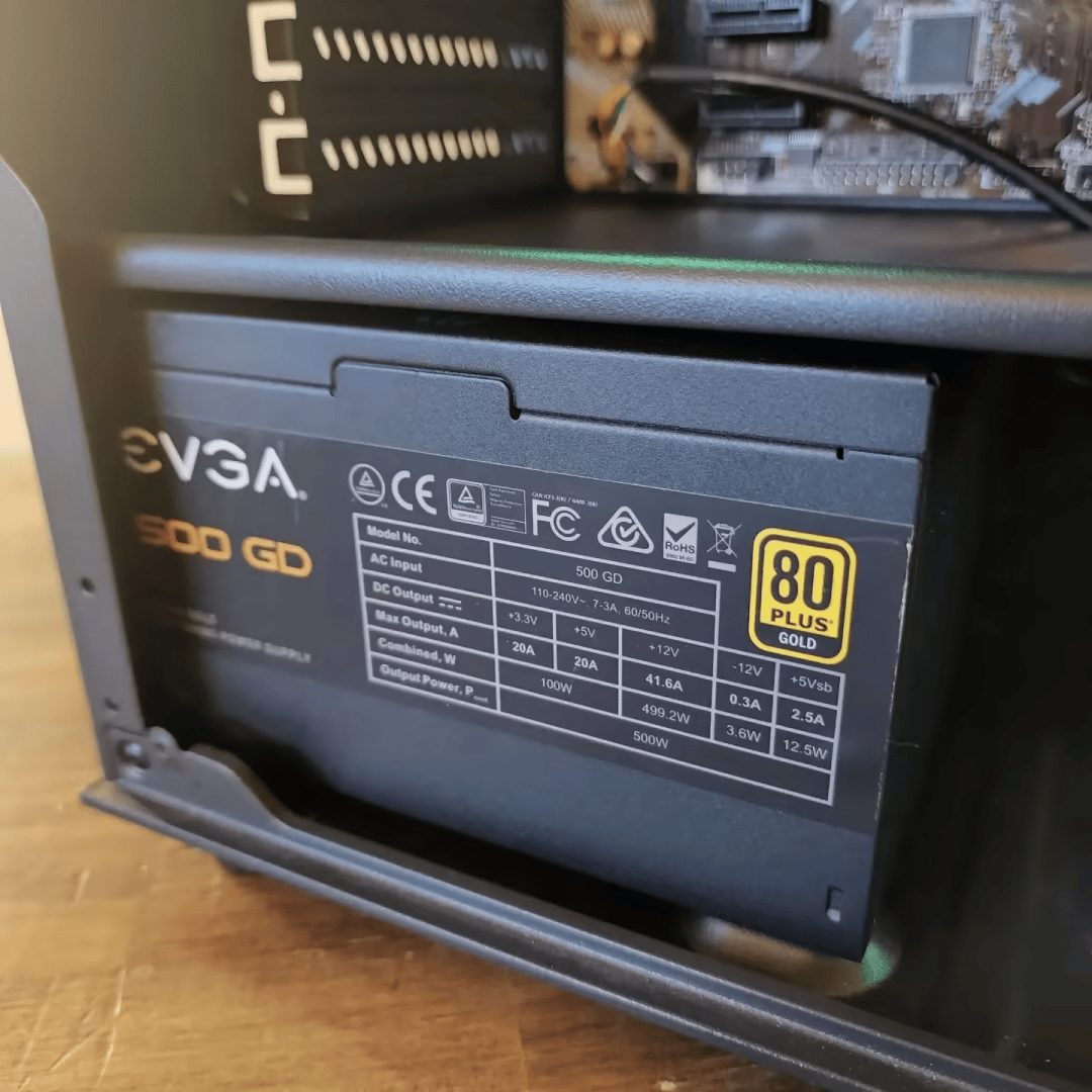 Intel Core i7 7700K // Nvidia GeForce GTX 950 // OLOY 16GB 3000MHz 