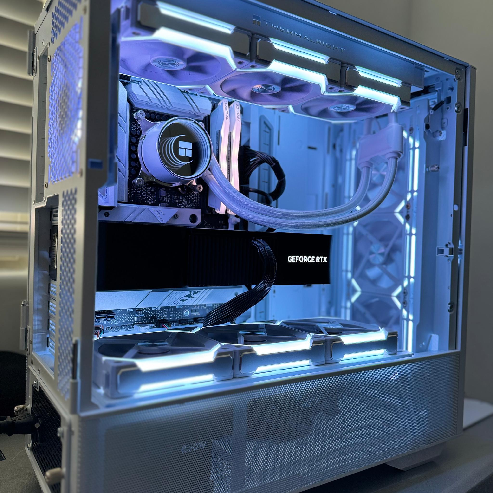 RTX 4080 SUPER | Intel i7 14700F | 32GB DDR5 | ❄️ Snow Storm ❄️| FRESHLY BUILT
