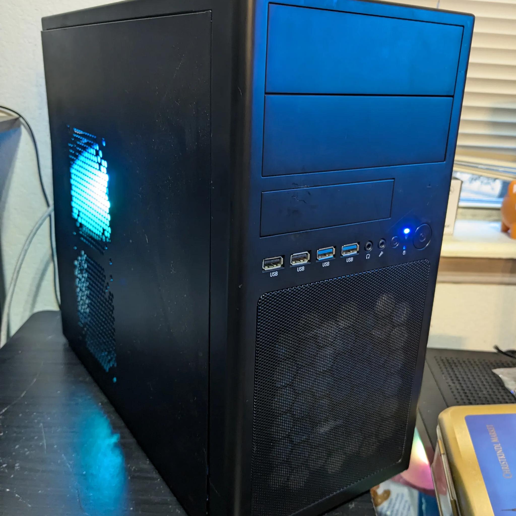 Very Demure, Very Mindful - i5-6500, RX 570 8GB, 16GB DDR4, 480GB SSD, Wifi, Win10, RGB