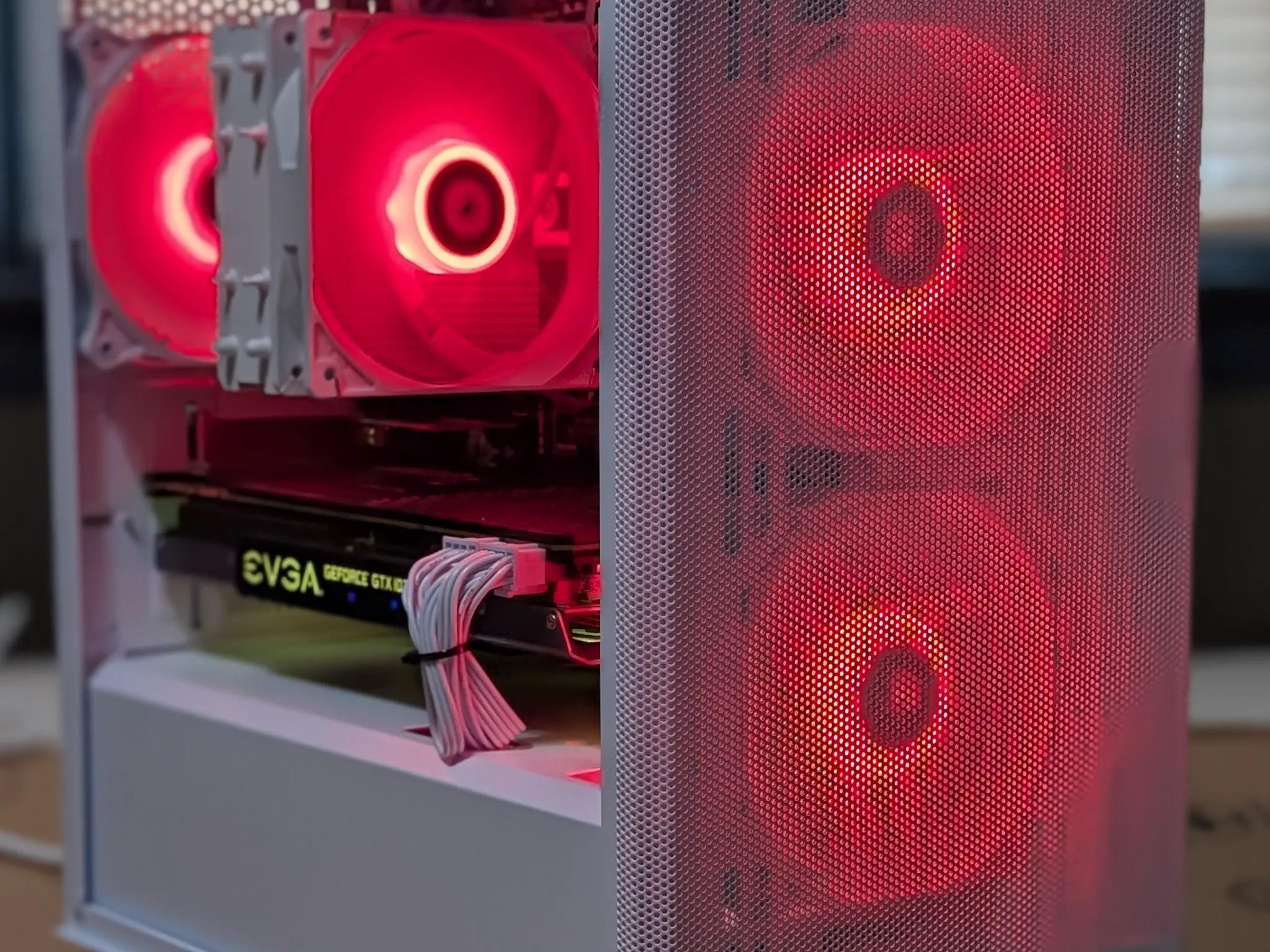 GTX 1070 Ti , Ryzen 3600, 16GB DDR4, 500 GB NVMe SSD, WiFi - White Budget Gaming PC