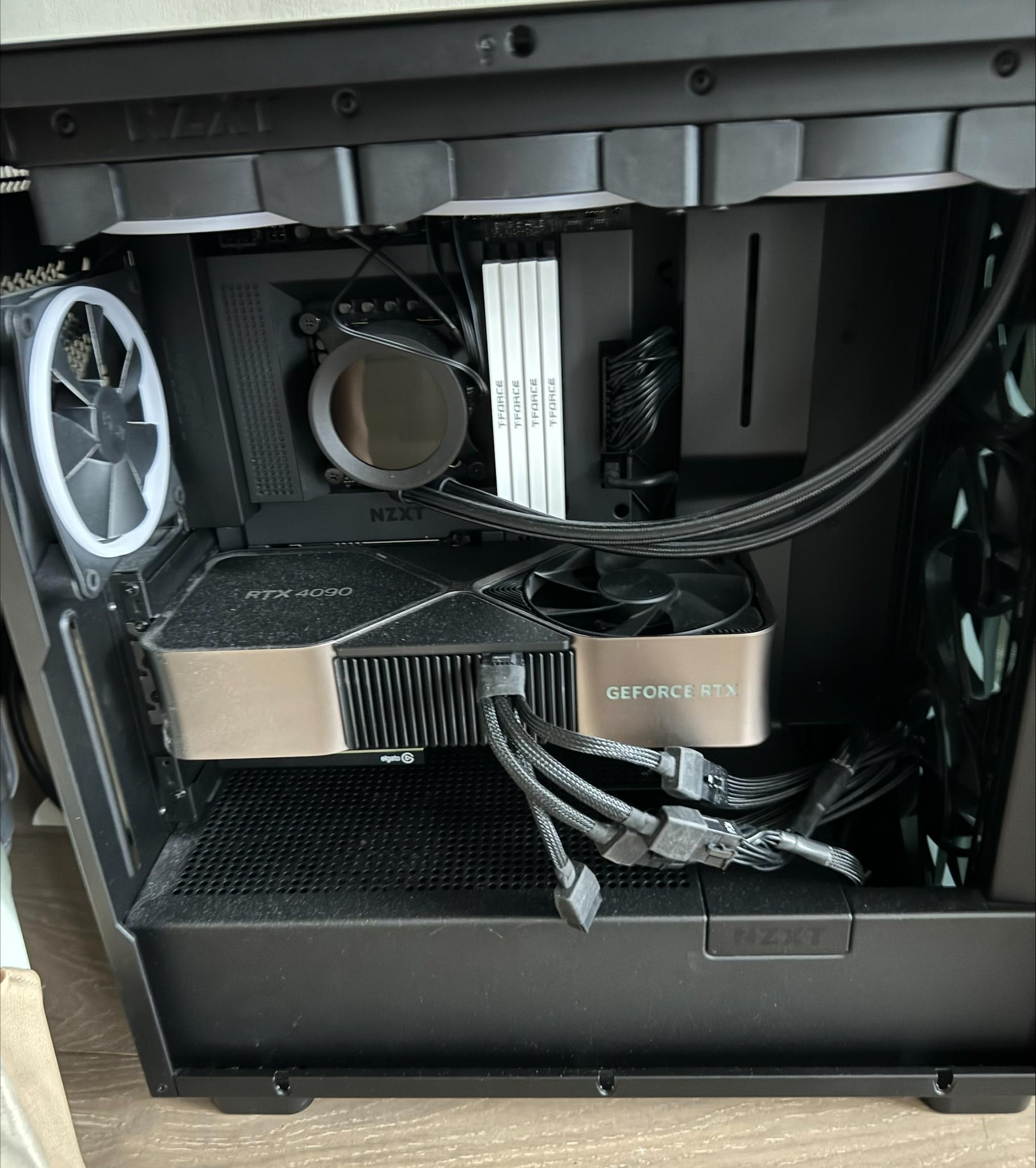 Customer NZXT PC - RTX 4090 Founders