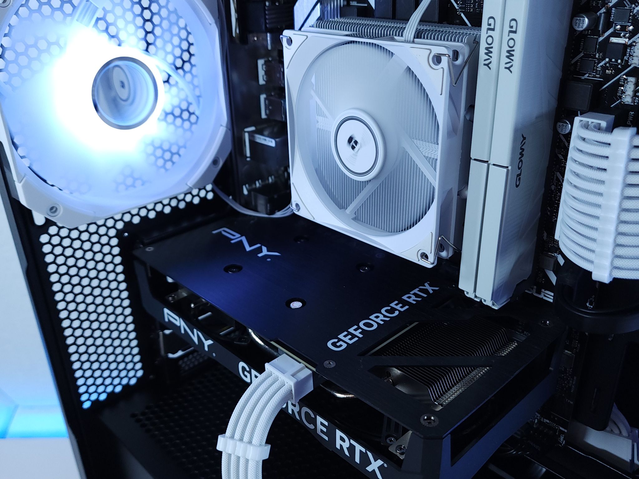 🤍RTX 4060●Core i5 12400F●1TB NVMe●32GB 3200MHz DDR4●1080p Gaming Computer