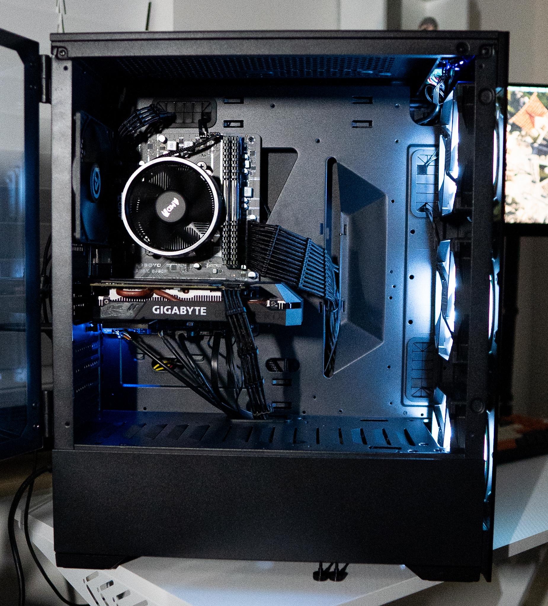 ⚫⚪ | RTX 2060 OC | RYZEN 5 3500X | 16GB DDR4 RAM | 256GB NVME SSD + 500GB HDD | Stealth Achiever