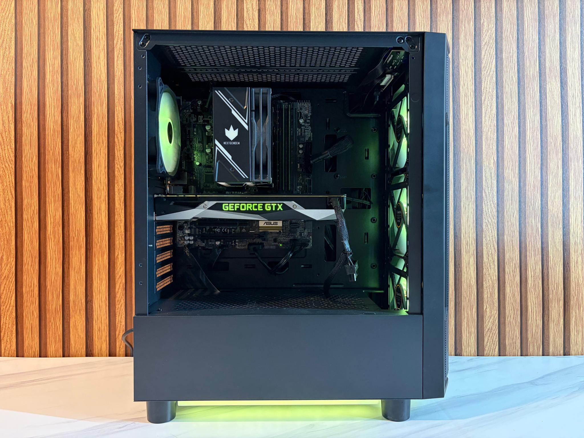 GTX 1080 | I5 7400 | 16GB DDR4 | 500GB SSD
