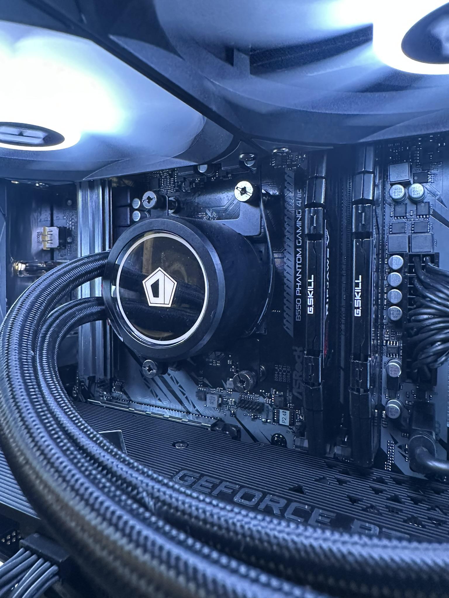 Gaming PC | Ryzen 5 5600G | RTX 3070 8GB | 1TB NVME | 16GB RAM