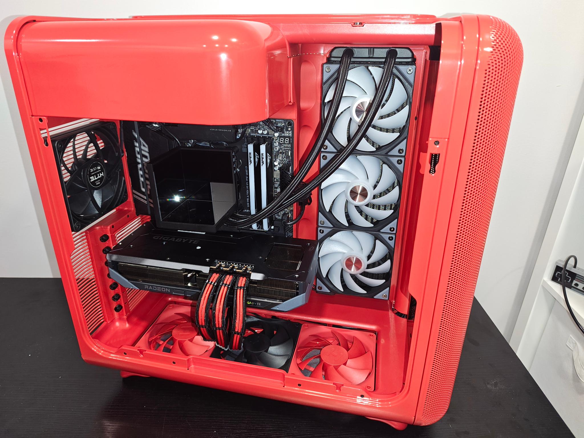 ELITE Performance CUSTOM WARHAMMER 40k GAMING PC, 9070XT, 4 TB nvme, 48 GB ddr 5 ram!