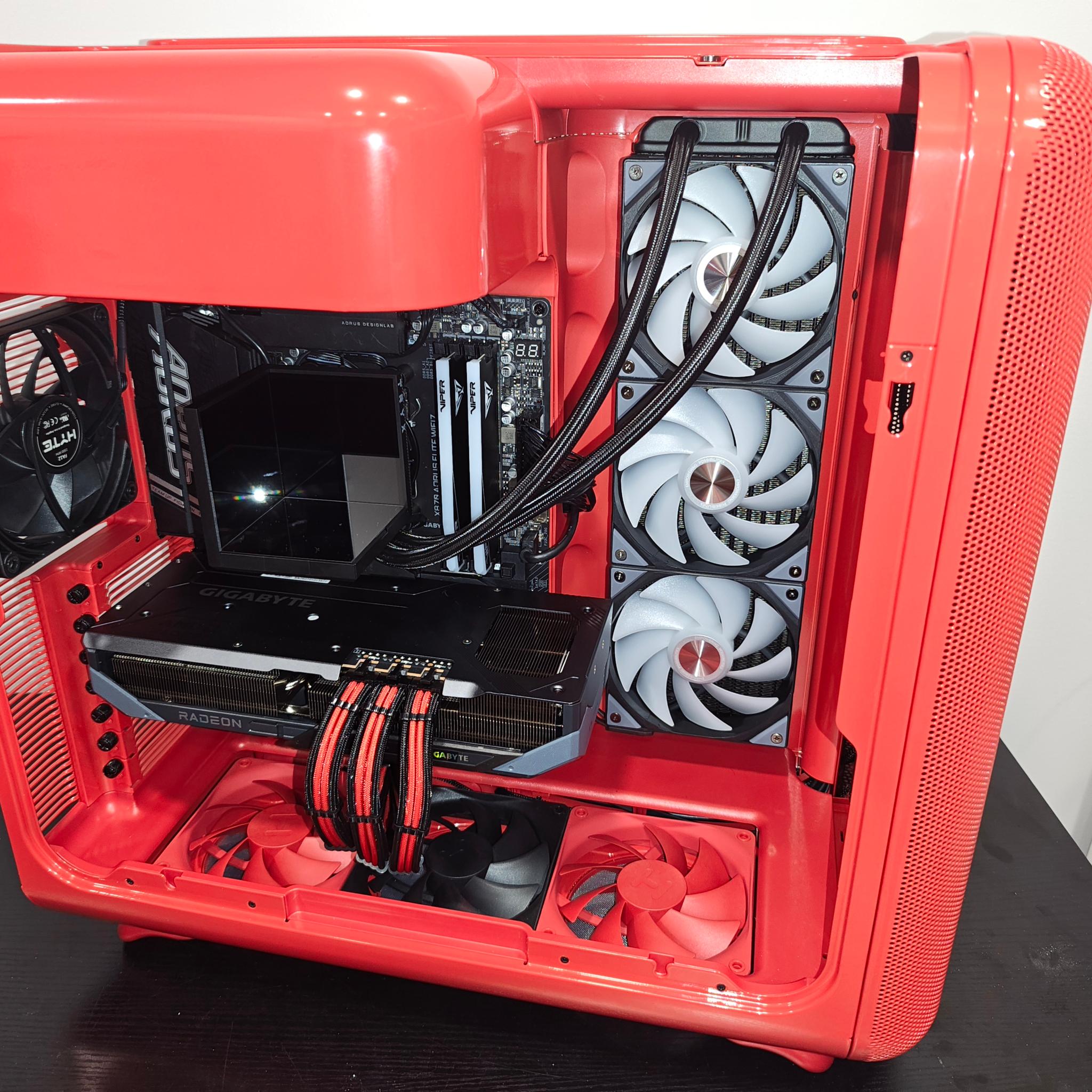 ELITE Performance CUSTOM WARHAMMER 40k GAMING PC, 9070XT, 4 TB nvme, 48 GB ddr 5 ram!