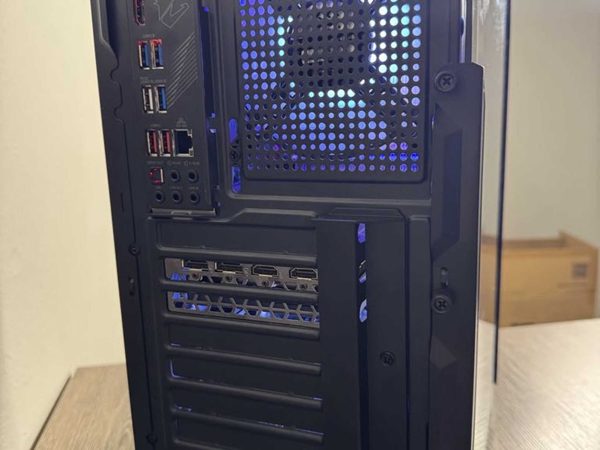 Gaming PC. RX 6750 XT 12GB Ryzen 5 5600x
