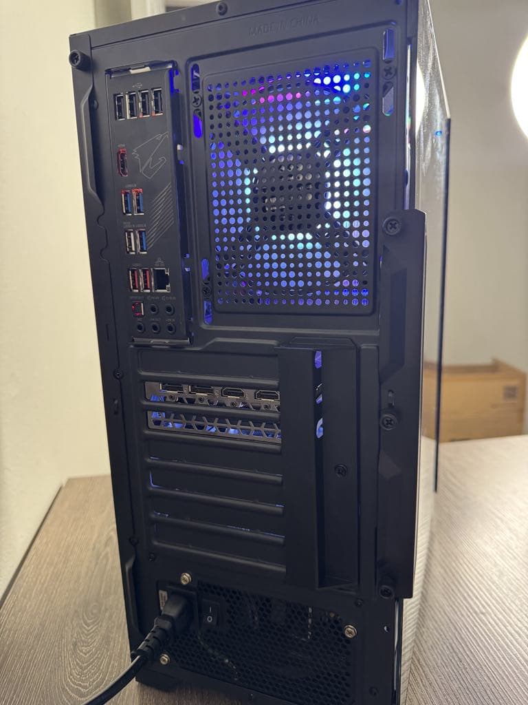 Gaming PC. RX 6750 XT 12GB Ryzen 5 5600x