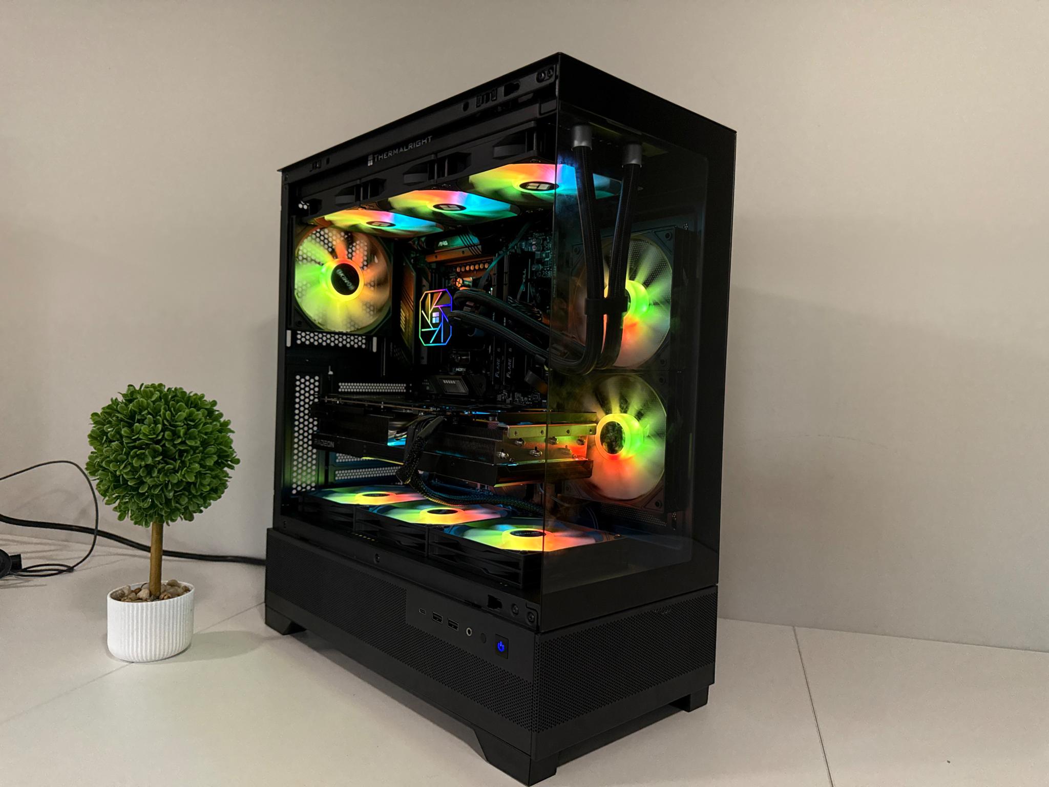 Insane 7900 XTX 4K Gaming PC (Ryzen 9 7950 X3D)