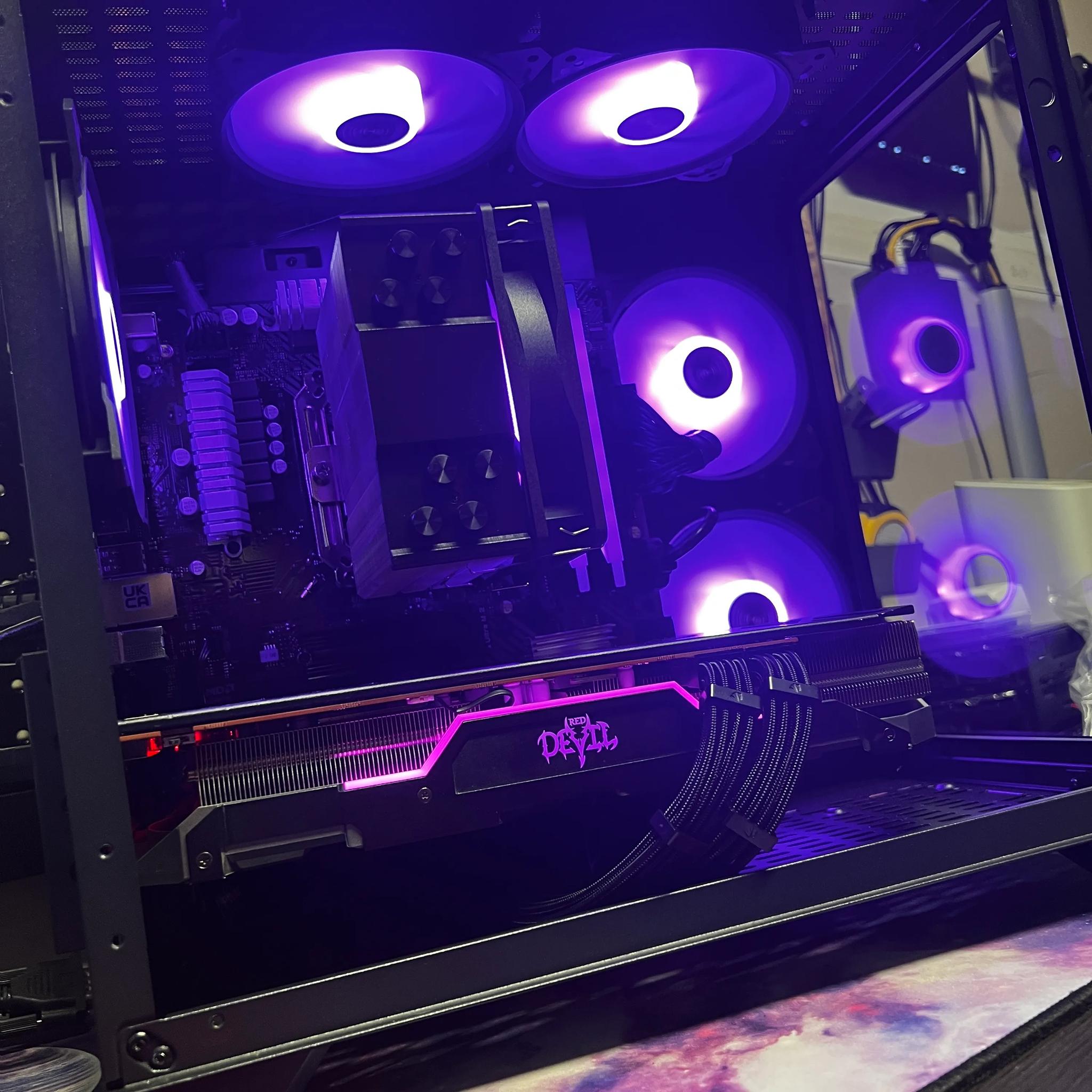 The Demon Shark || Ryzen 5 5500 + Red Devil RX 5700 XT w/ 16GB of DDR4 RAM