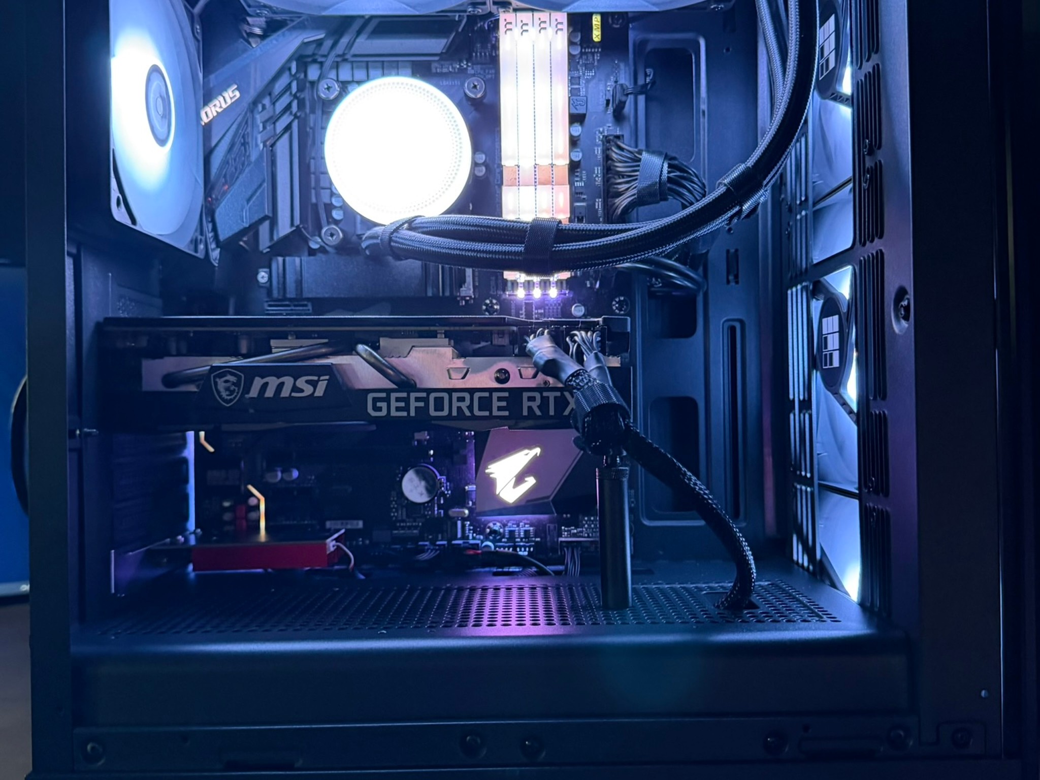 1440p Baddie | RTX 3070 | Intel i9 9900KF | 32GB DDR4 | 1 TB | WiFi