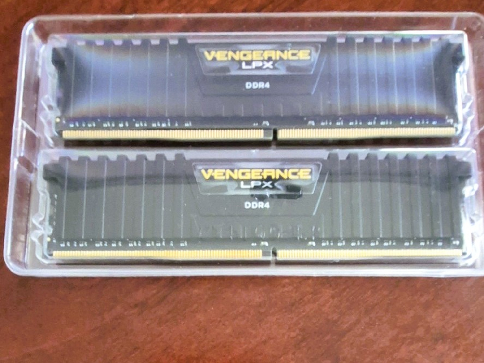 Corsair Vengeance LPX 32GB PC4-25600 DDR4-3200 Memory - CMK32GX4M2E3200C16