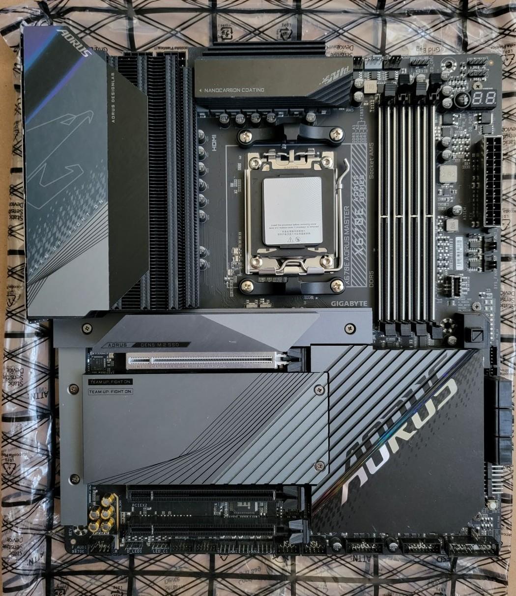 GIGABYTE X670E AORUS Master - Used