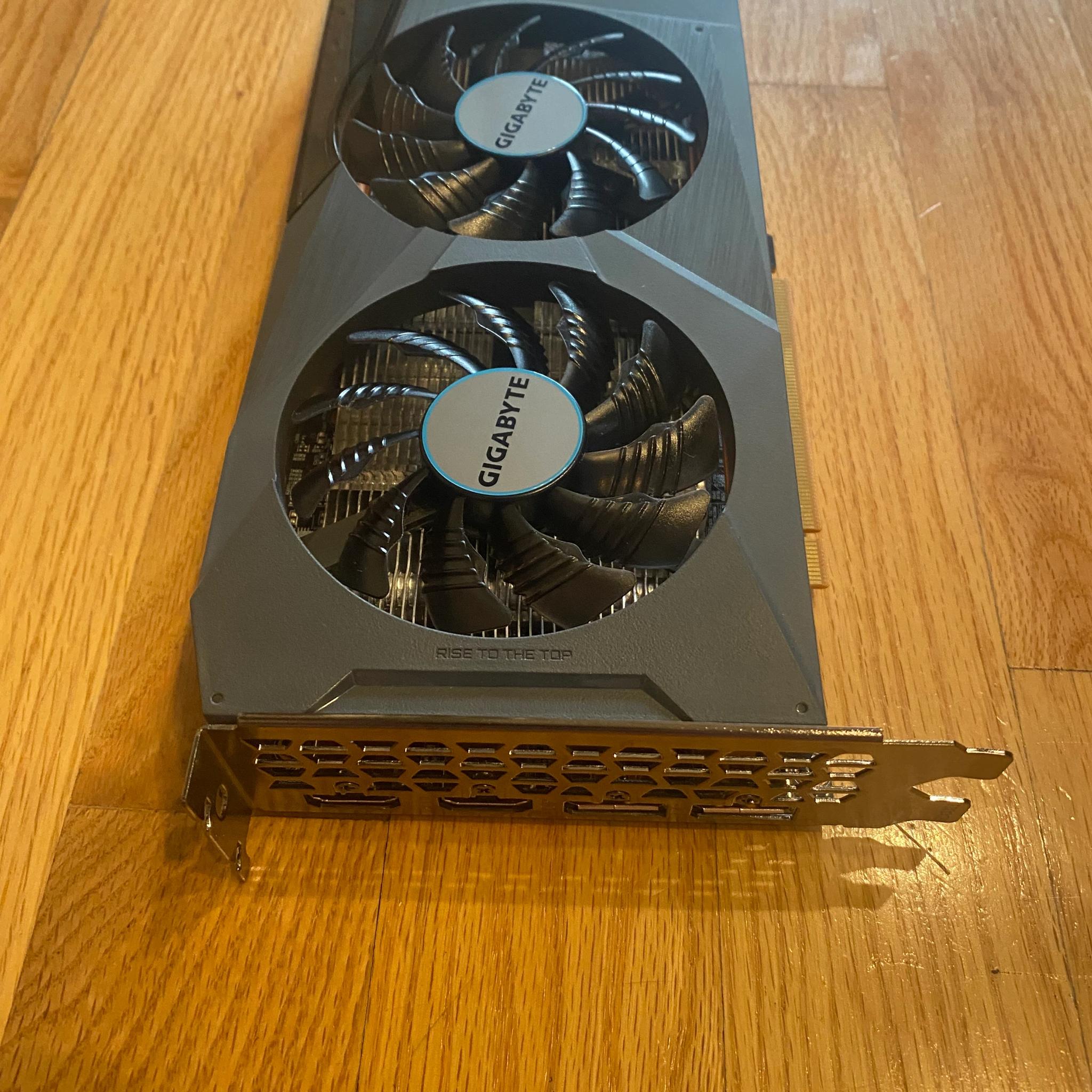 GIGABYTE Radeon RX 6600 EAGLE - WINDFORCE 3X Cooling System, 8GB 128-bit GDDR6