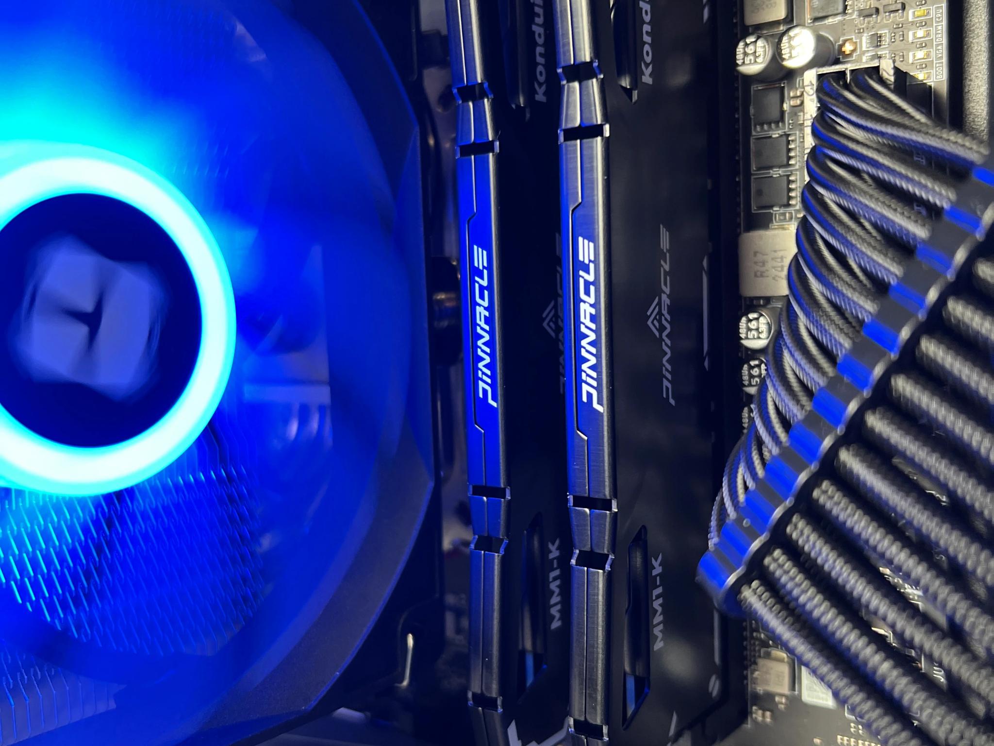 Ryzen 5 5600 RTX 4060 32GB RAM 1TB M.2 Gaming PC