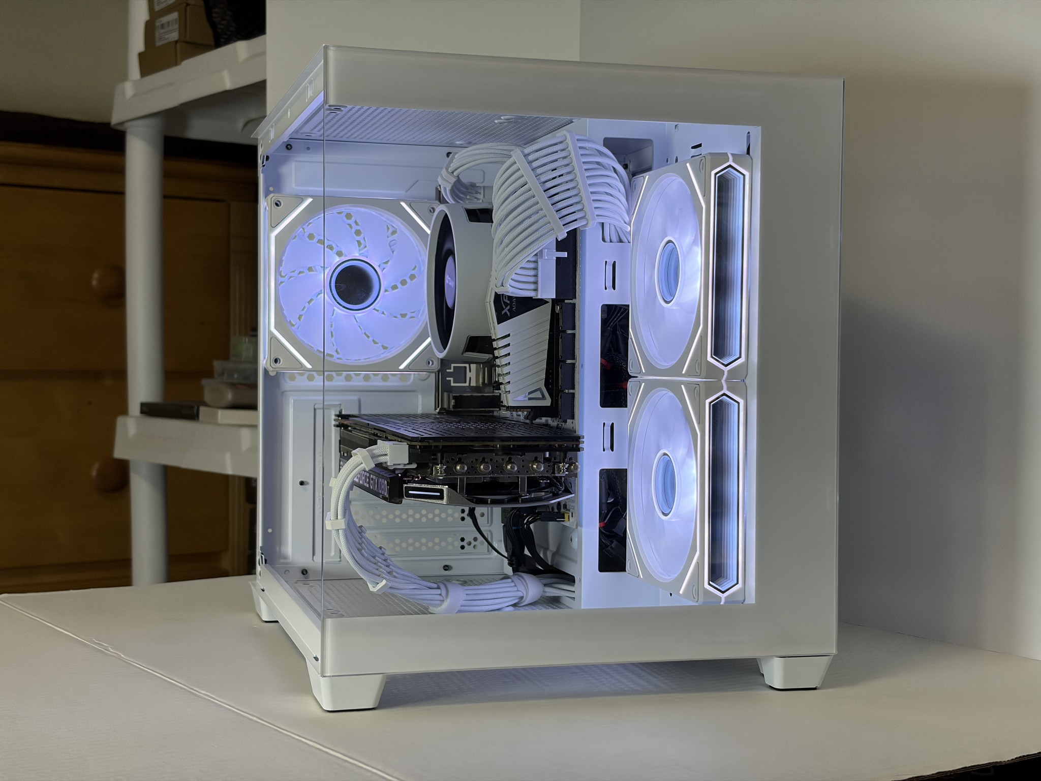 🔥 GTX 1080 Ti + Ryzen 5 5500 – White Gaming PC – 1080p Ultra / 1440p Ready | 1TB NVMe | 16GB RAM
