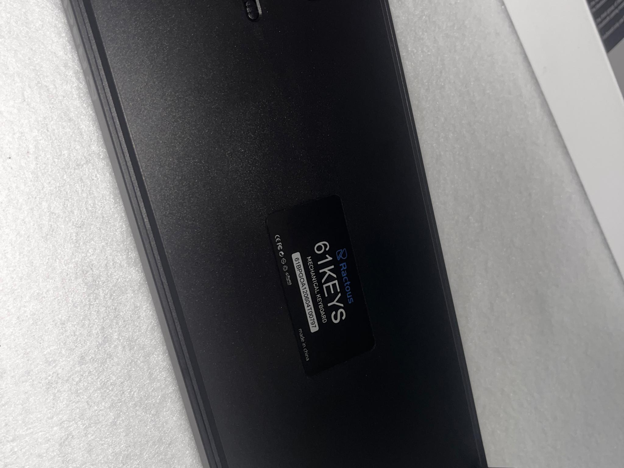 Ractous Design RGB Keyboard  Hot Swappable.  Gateron Optical Brown Switches. Bluetooth/Wired.