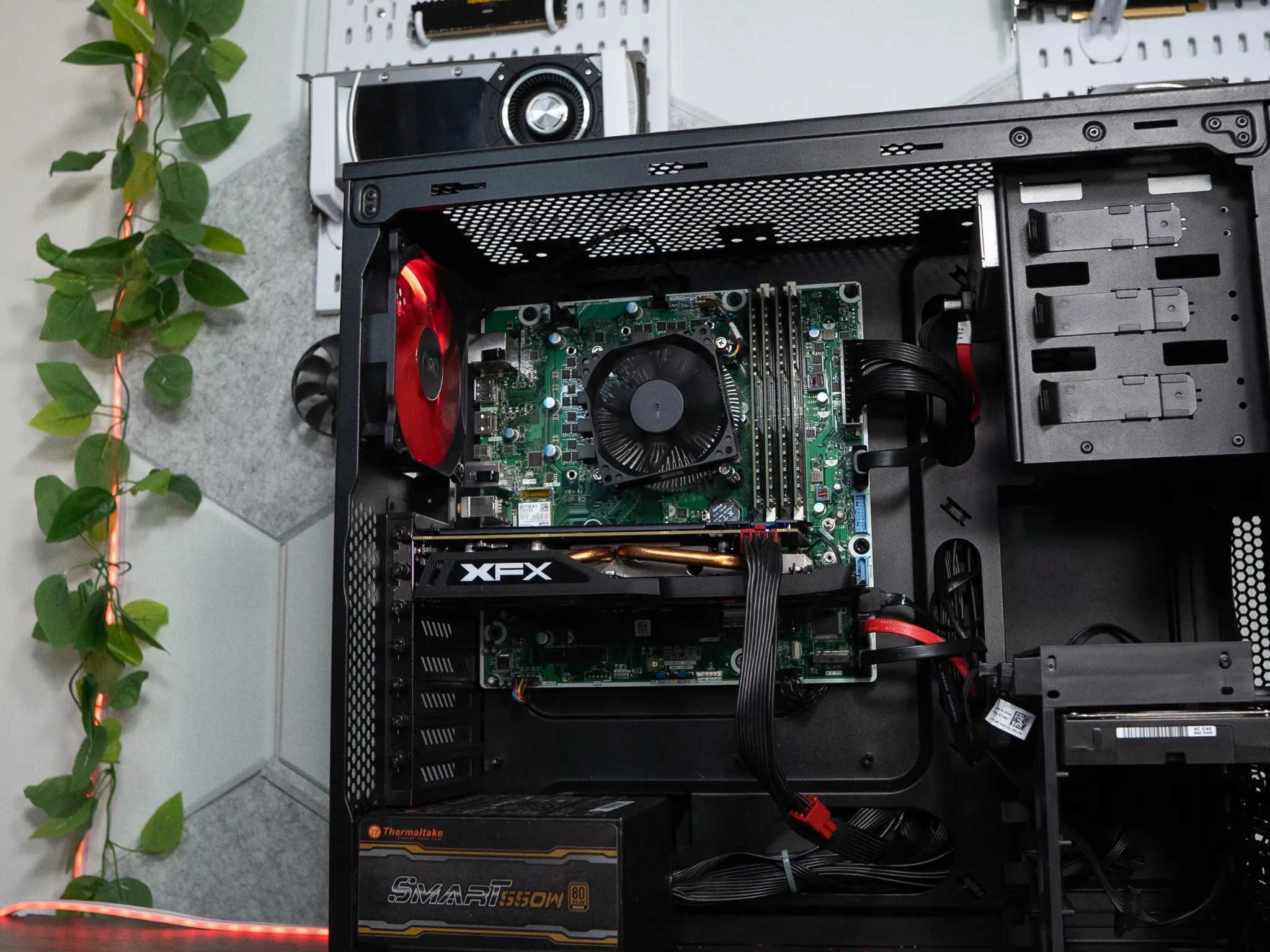 🟠⚫ ULTRA BUDGET - BO6 Ready GAMING PC 🟠⚫ XFX RX 570 | INTEL i7 6700 | 32GB DDR4 RAM | 1.25TB |