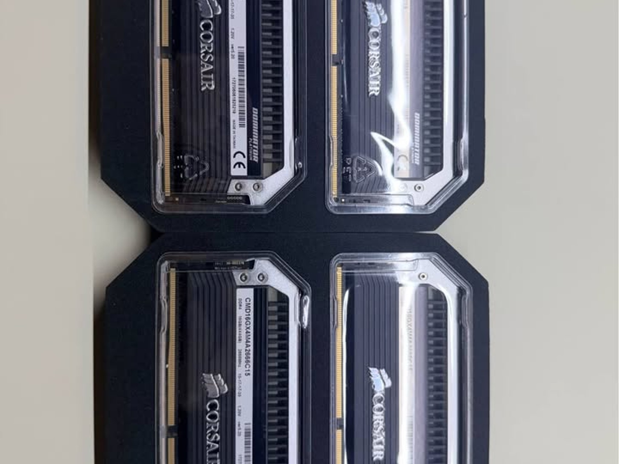 Corsair Dominator 16GB 4x4GB DDR4-2666 Memory Kit