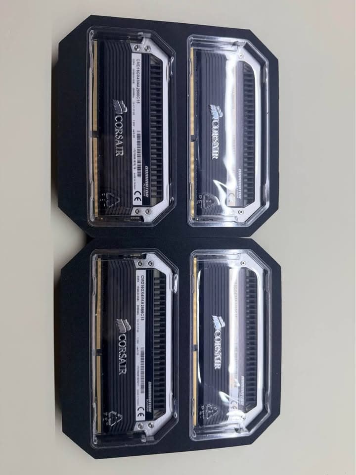 Corsair Dominator 16GB 4x4GB DDR4-2666 Memory Kit