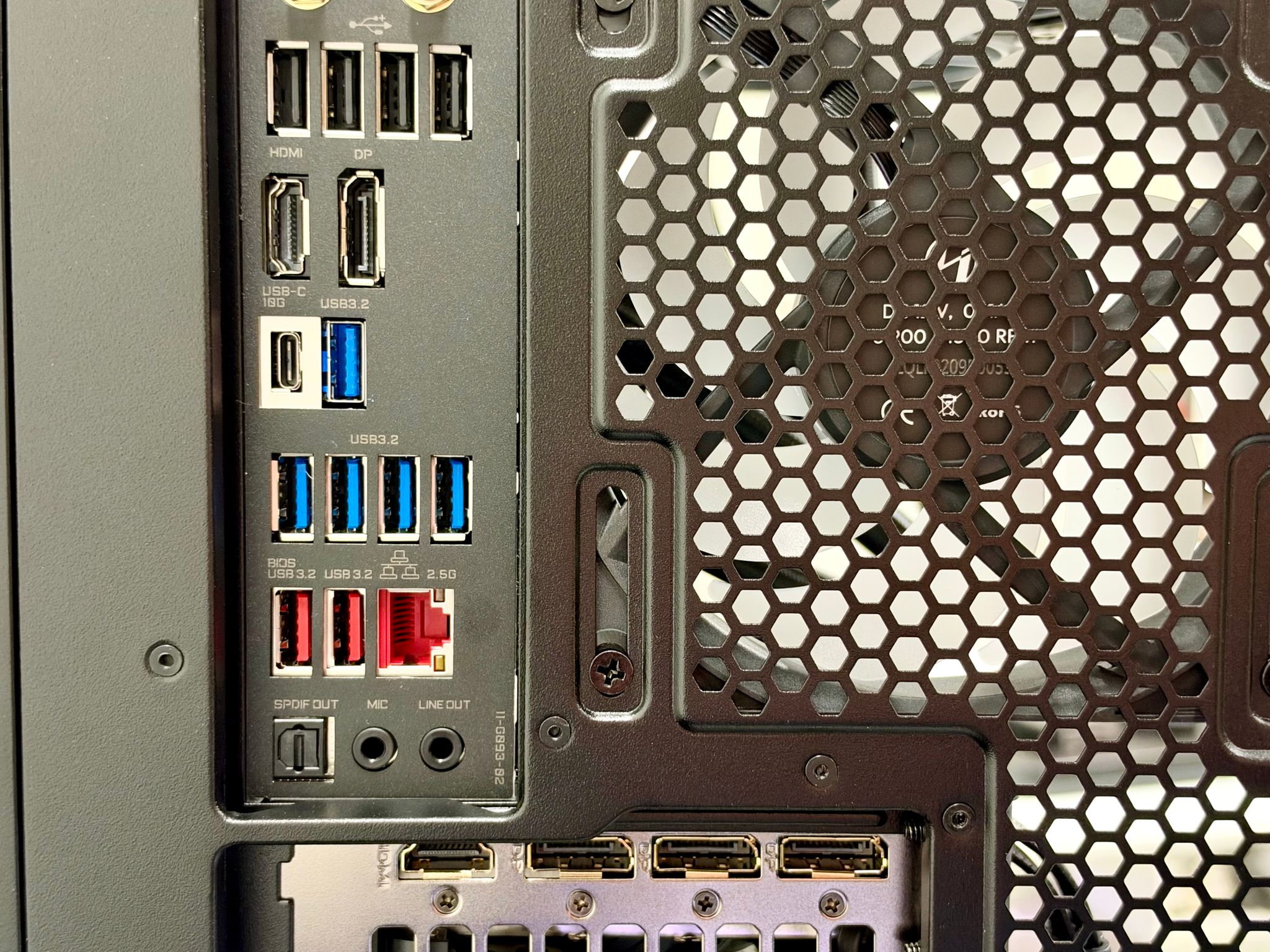 Vector X - Ryzen 9600X | Nvidia RTX 5060 Ti | 16GB DDR5 RAM 6000MHz | 1TB SSD NVMe Gen4 | WiFi | BT