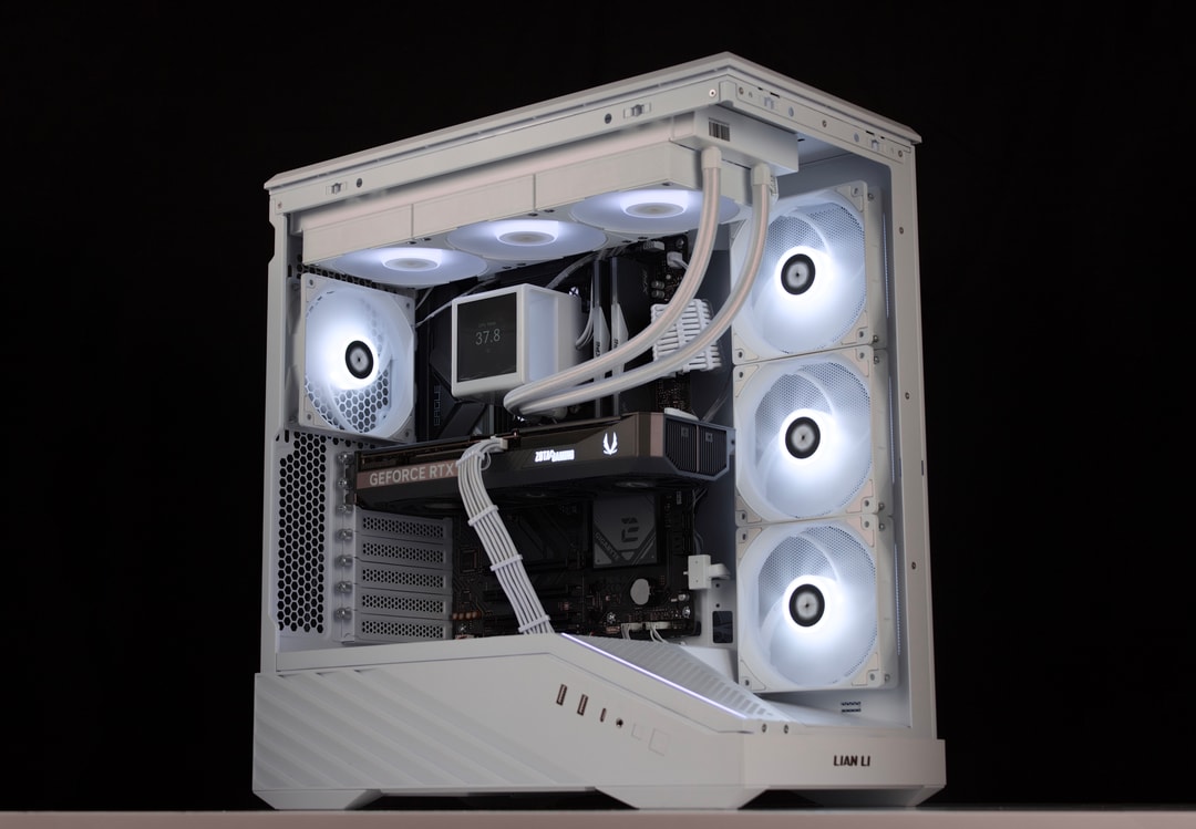 ❄️🧊💎 | Clean 1440P Gaming PC | RTX 5070 12GB, Ryzen 5 9600X