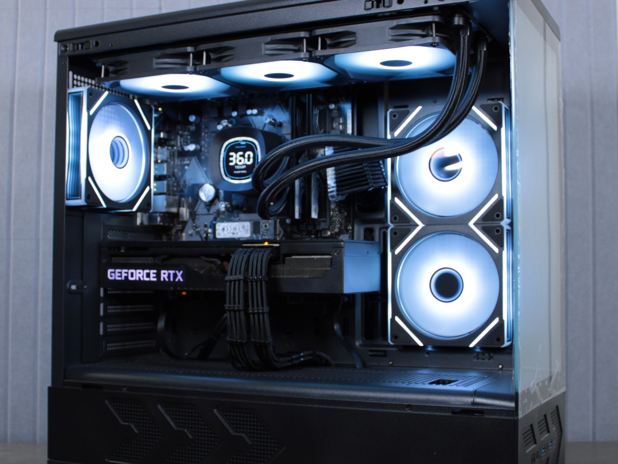 RTX 3080 10GB | Ryzen 5 5500 | 32GB ddr4 3200 MHz | 1.5 TB storage | B450 MB | WiFi | Win 11 | 1440P