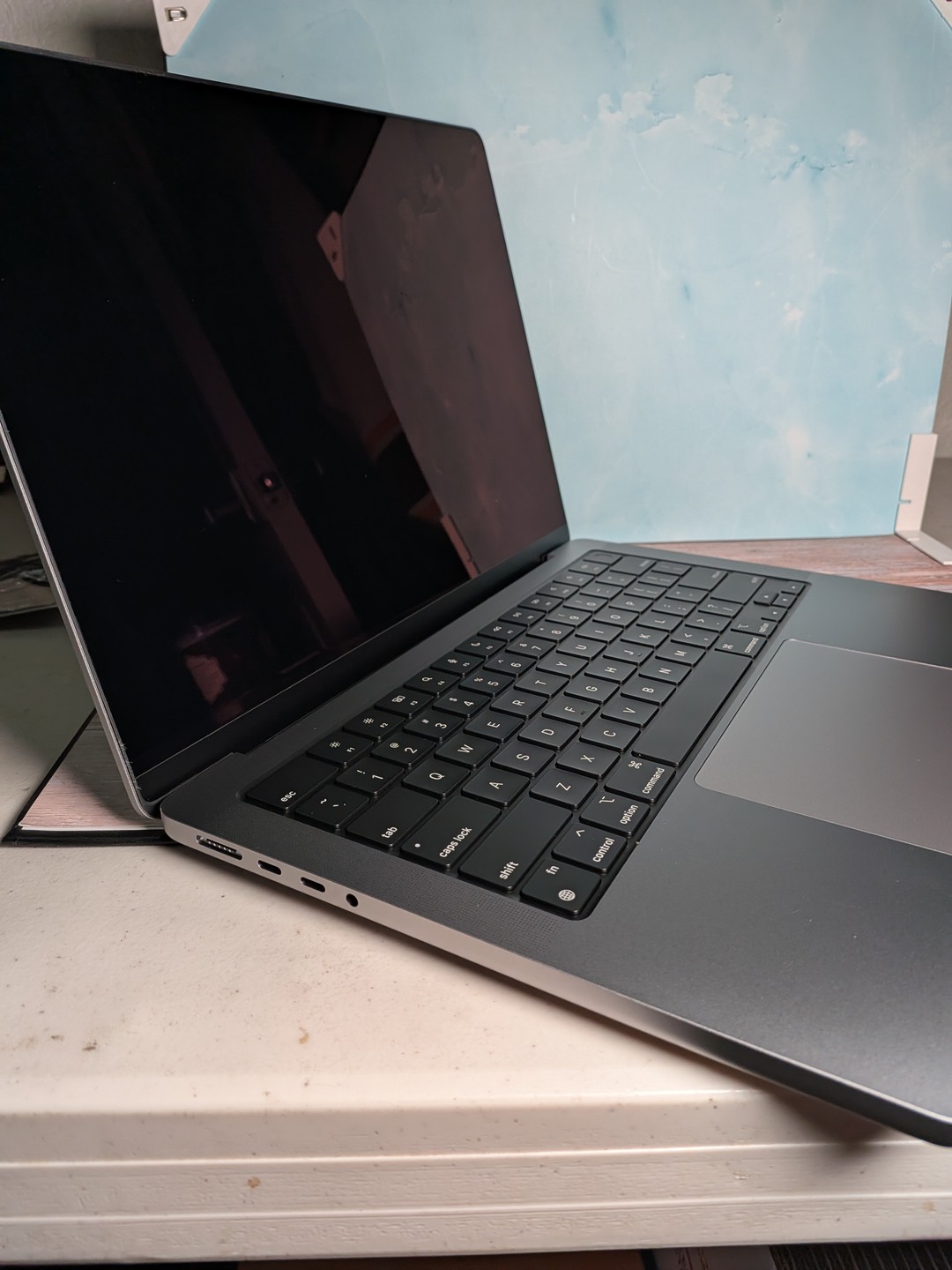Apple MacBook Pro 14-inch (M2 Pro, 16GB RAM, 512GB SSD) - Space