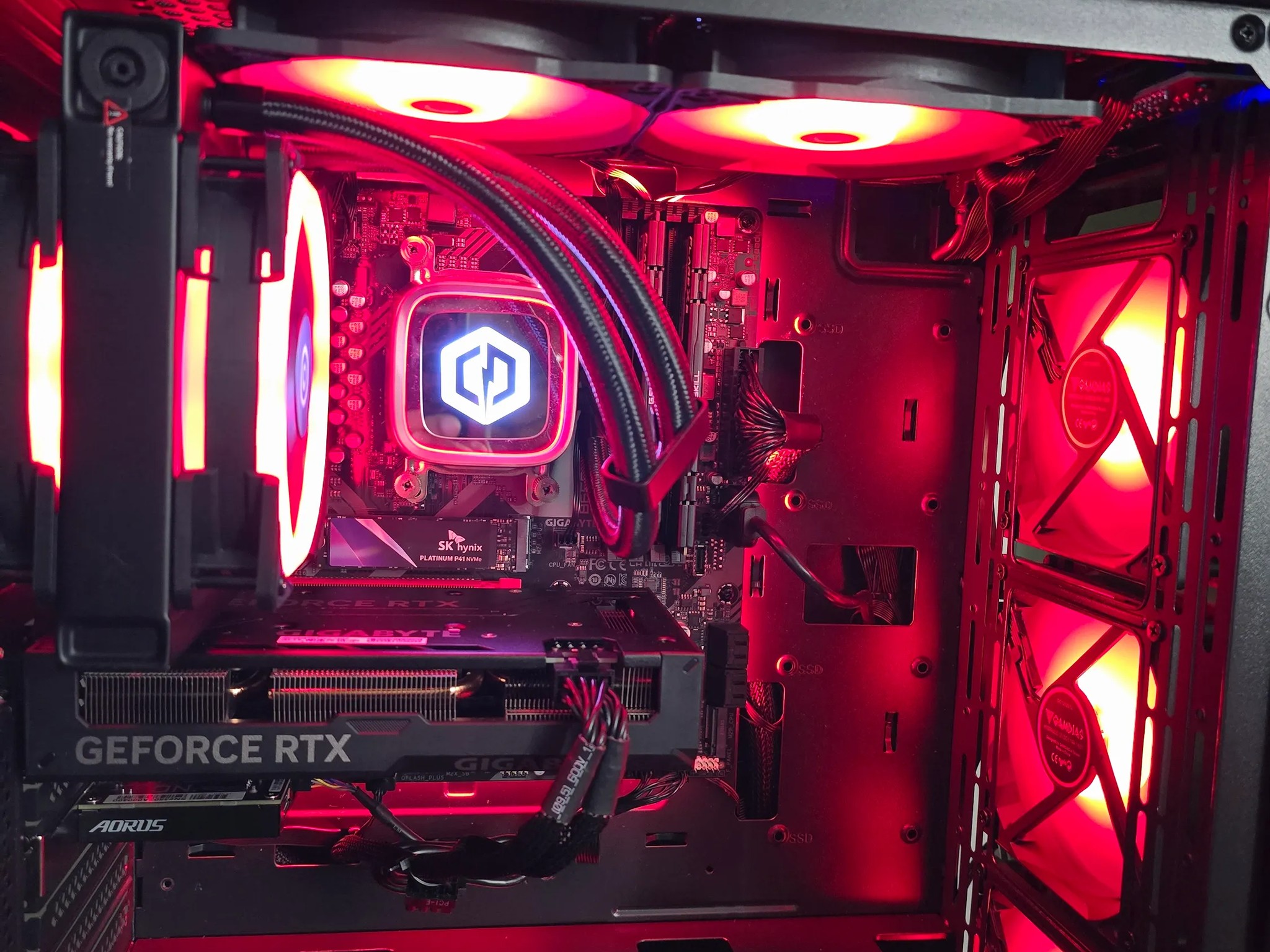 Ryzen 7 7700X, RTX 4060Ti 16GB, 32 GB DDR5-6000, 1TB SSD, 850W 80 plus ATX PSU, AIO CPU Cooled