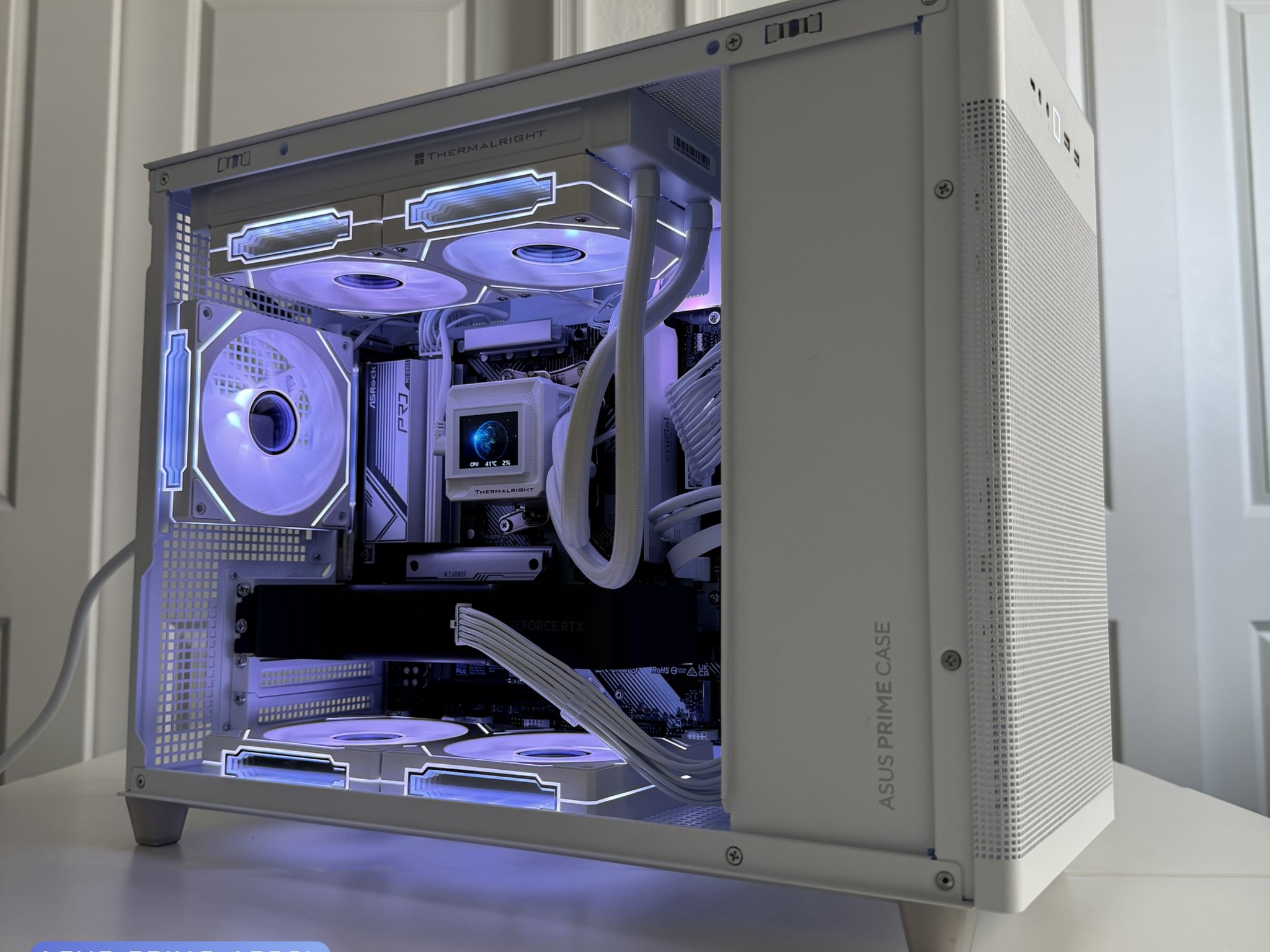 High-Performance 1440p/4K Mini PC AMD Ryzen 7 7700X NVIDIA 5070 Founders Edition 32GB DDR5 1TB NVMe