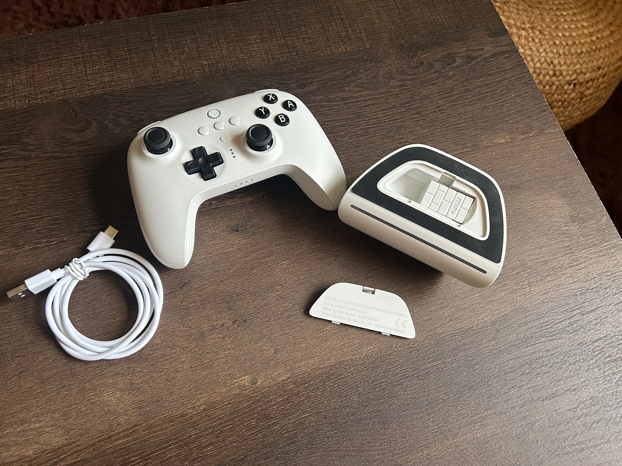 8BitDo Ultimate Bluetooth Controller,  Charging Dock, Wireless, Hall Sensor Joystick, Switch