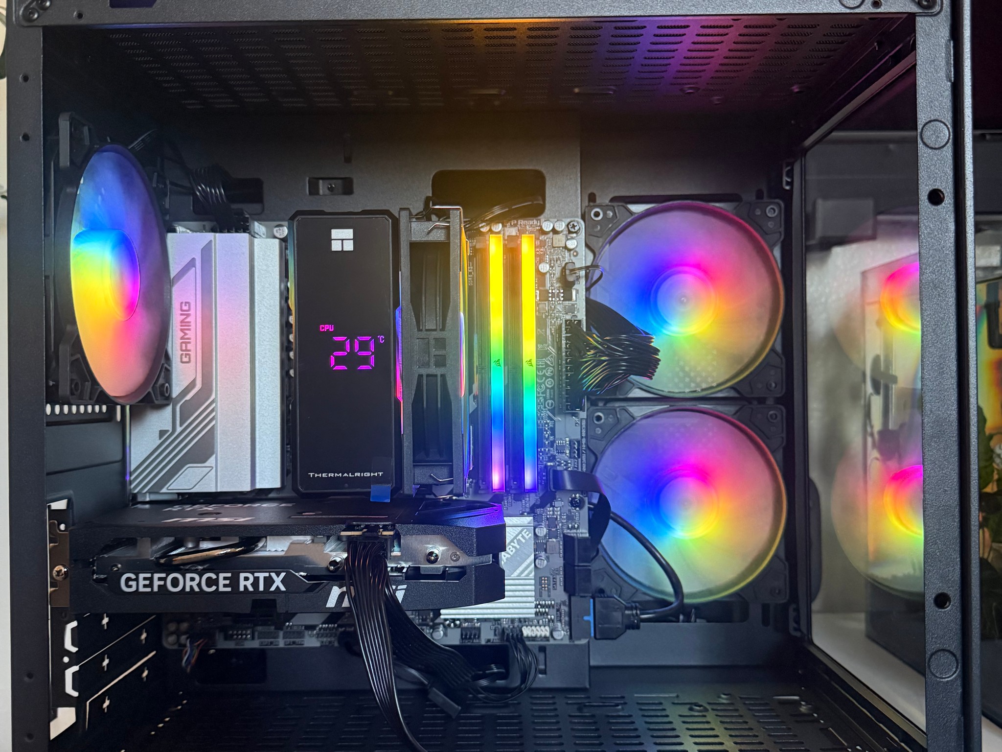 GeForce RTX 5060 Custom Gaming PC - Ryzen 5 8500G