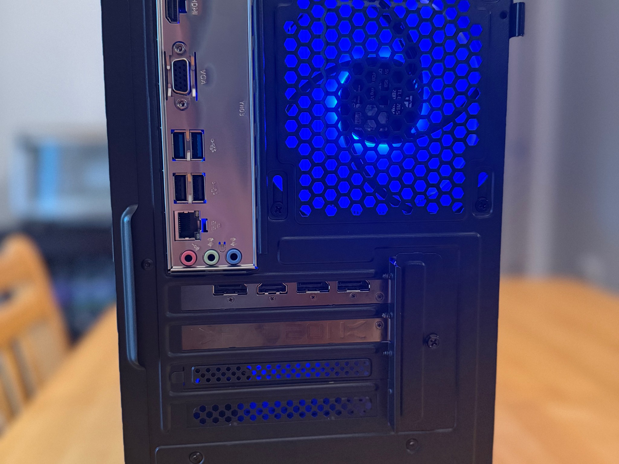 🦇🦛| RX 6700 xt 12gb, Ryzen 5 3500x, 32gb DDR4, 1tb SSD Wifi Equipped Gaming PC